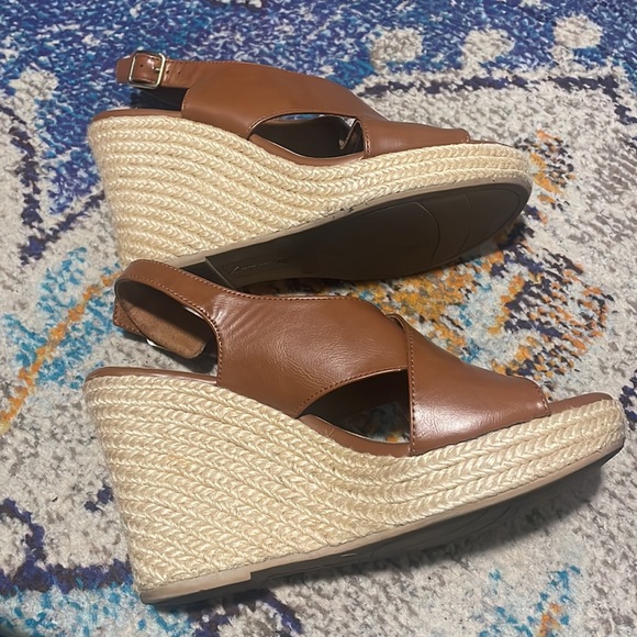 American Eagle Women’s Brown Platform Wedge Sandals | Size 8 - Picture 4 of 12